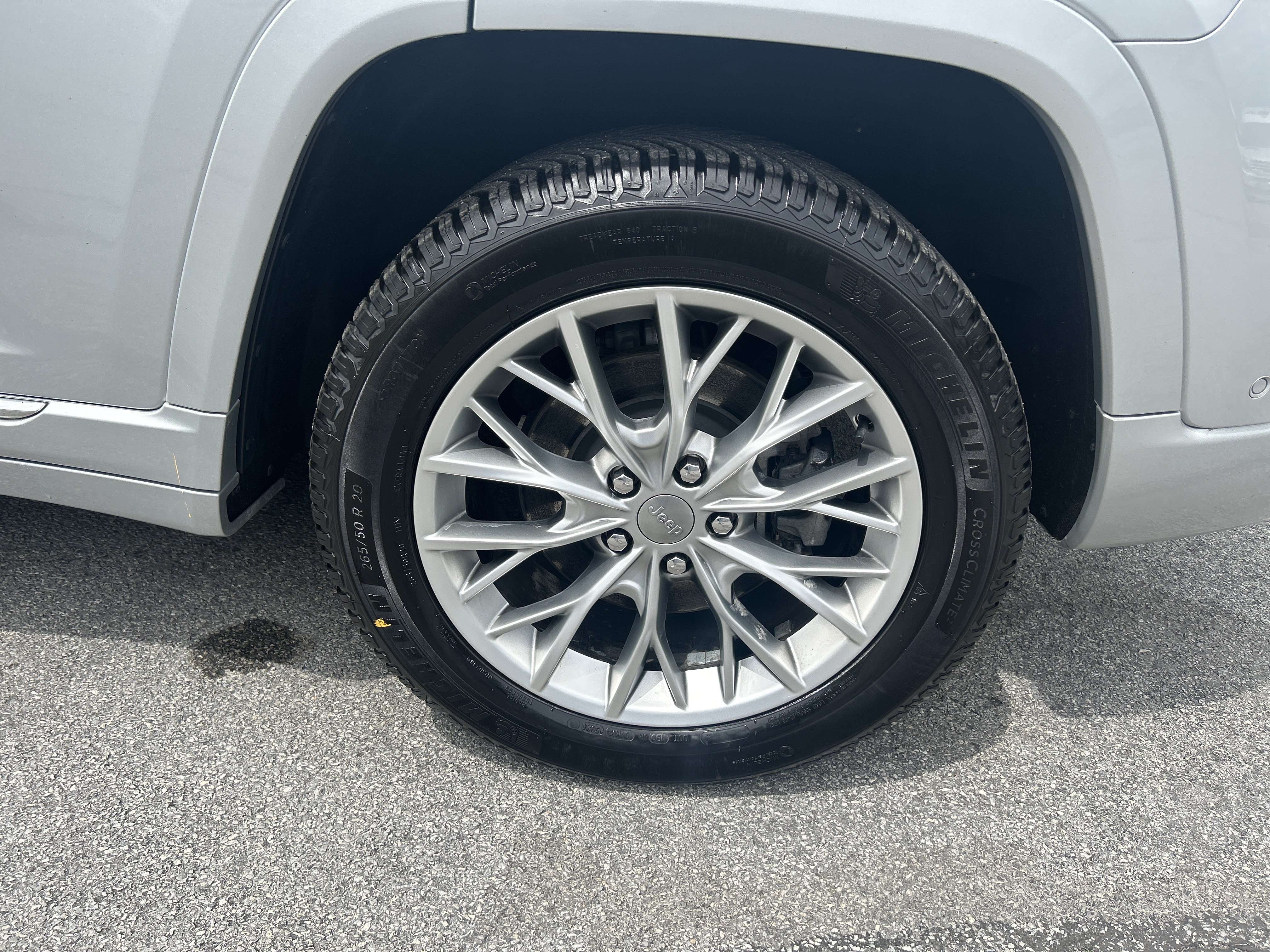 Certified 2023 Jeep Grand Cherokee Summit w/ Advanced Protech Group IV AWD/4WD image 10