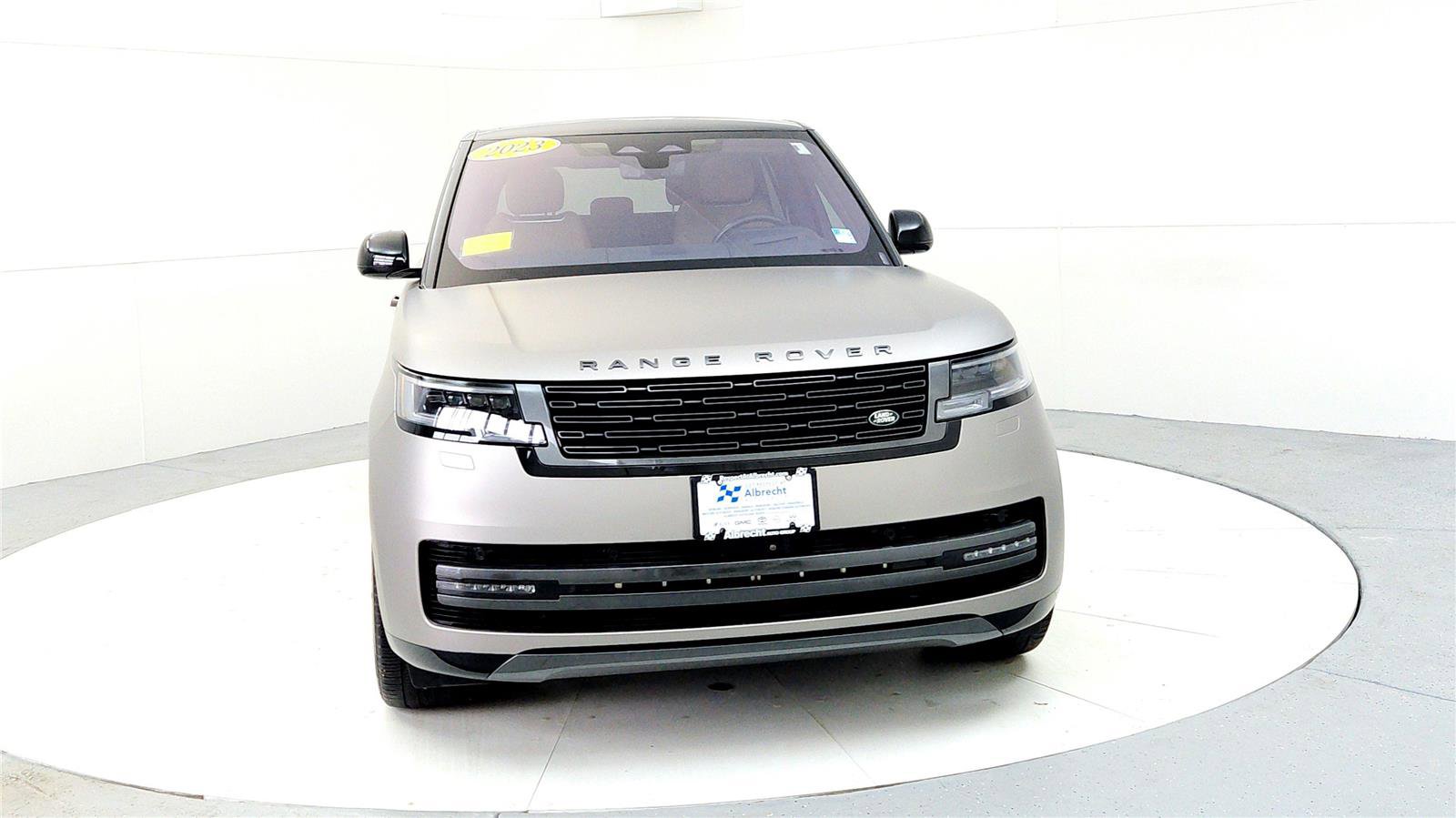 Used 2023 Land Rover Range Rover SE image 8