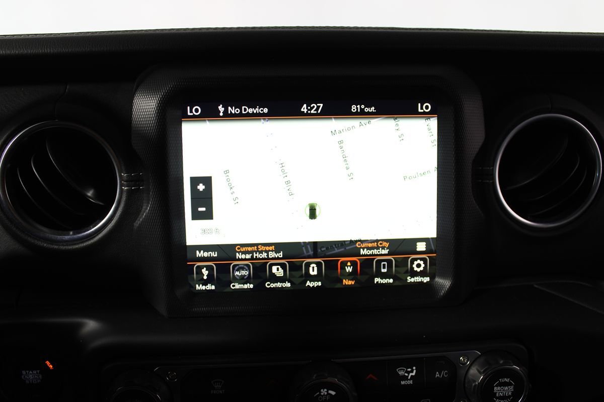 Used 2023 Jeep Wrangler Sahara AWD/4WD image 17