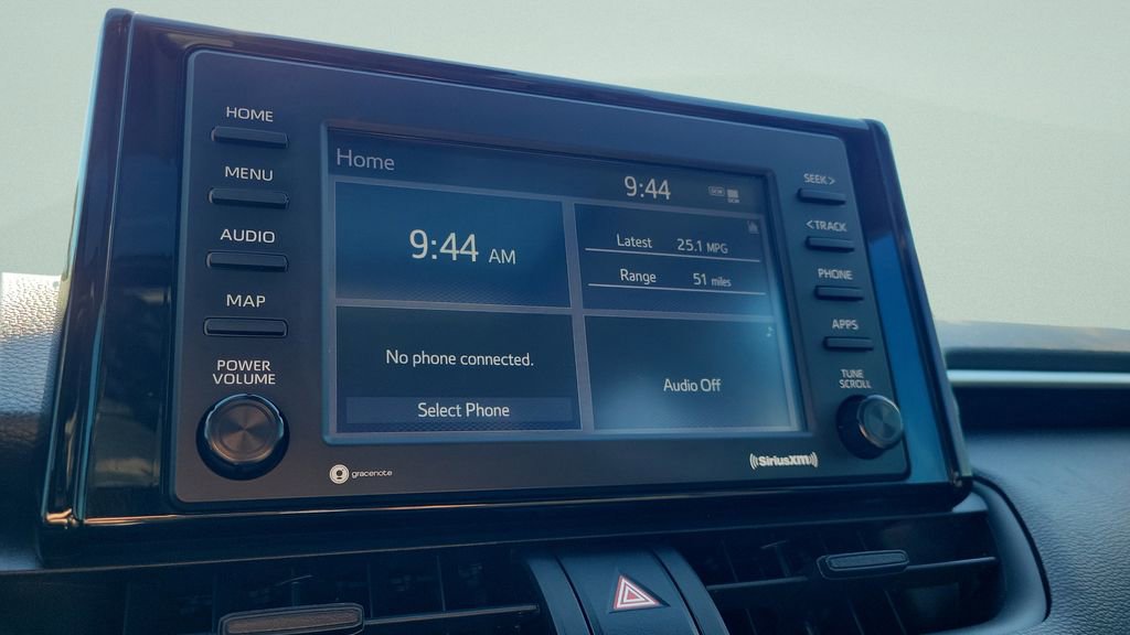 Certified 2021 Toyota RAV4 XLE w/ Convenience Package FWD image 19