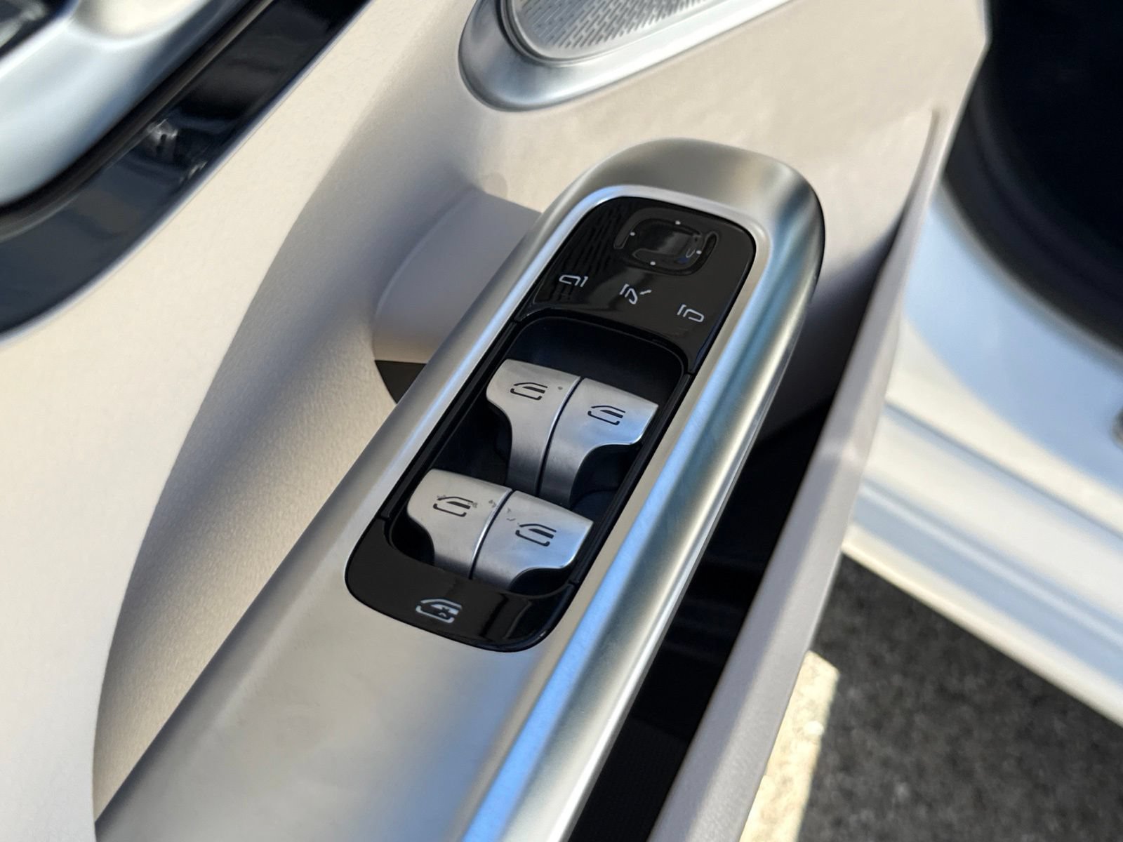 Used 2023 Mercedes-Benz C 300 Sedan image 24