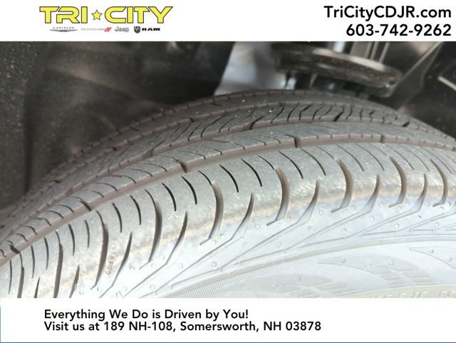 New 2025 Jeep Compass Limited w/ Sun & Sound Group image 27