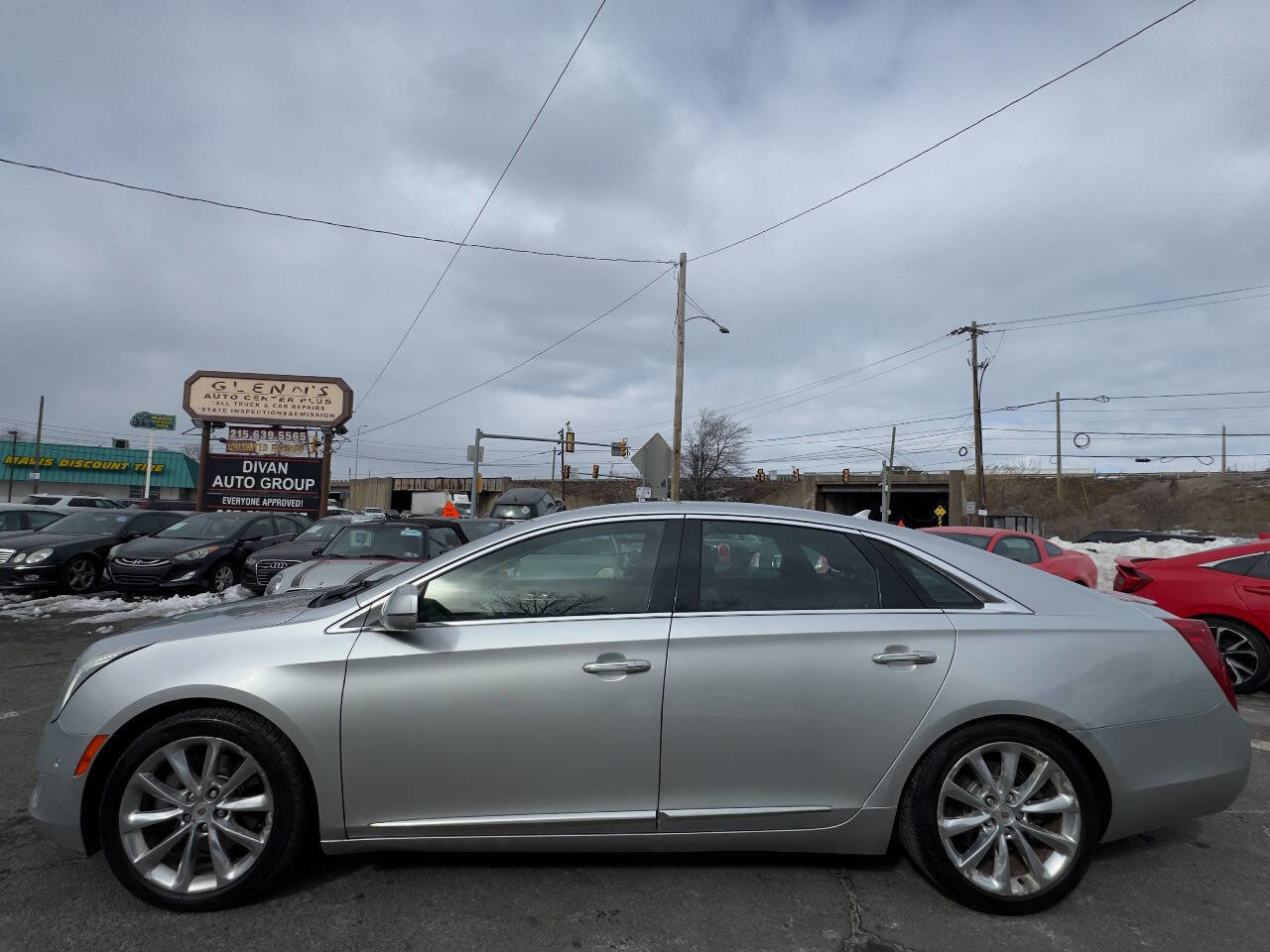 Used 2014 Cadillac XTS Luxury image 3