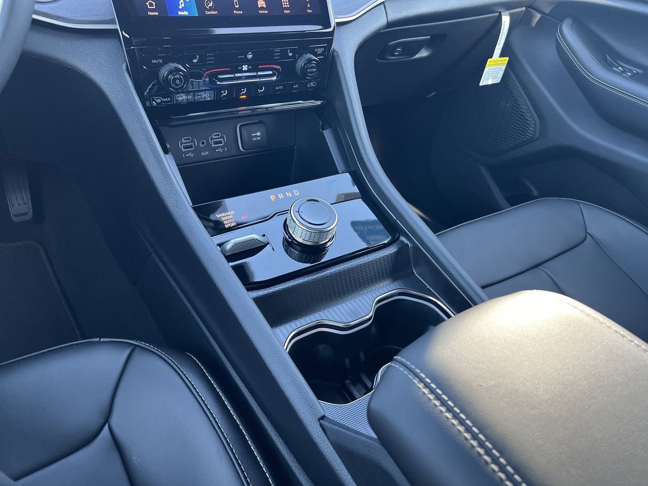 New 2025 Jeep Grand Cherokee Limited AWD/4WD image 10