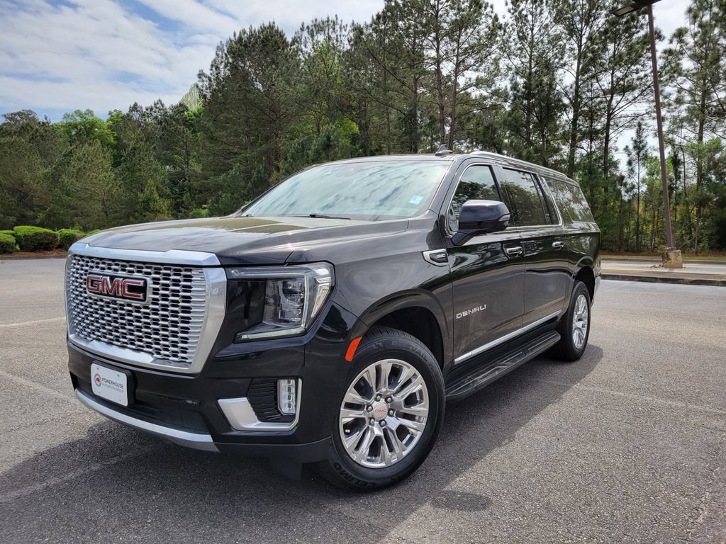 Used 2024 GMC Yukon XL Denali AWD/4WD image 2