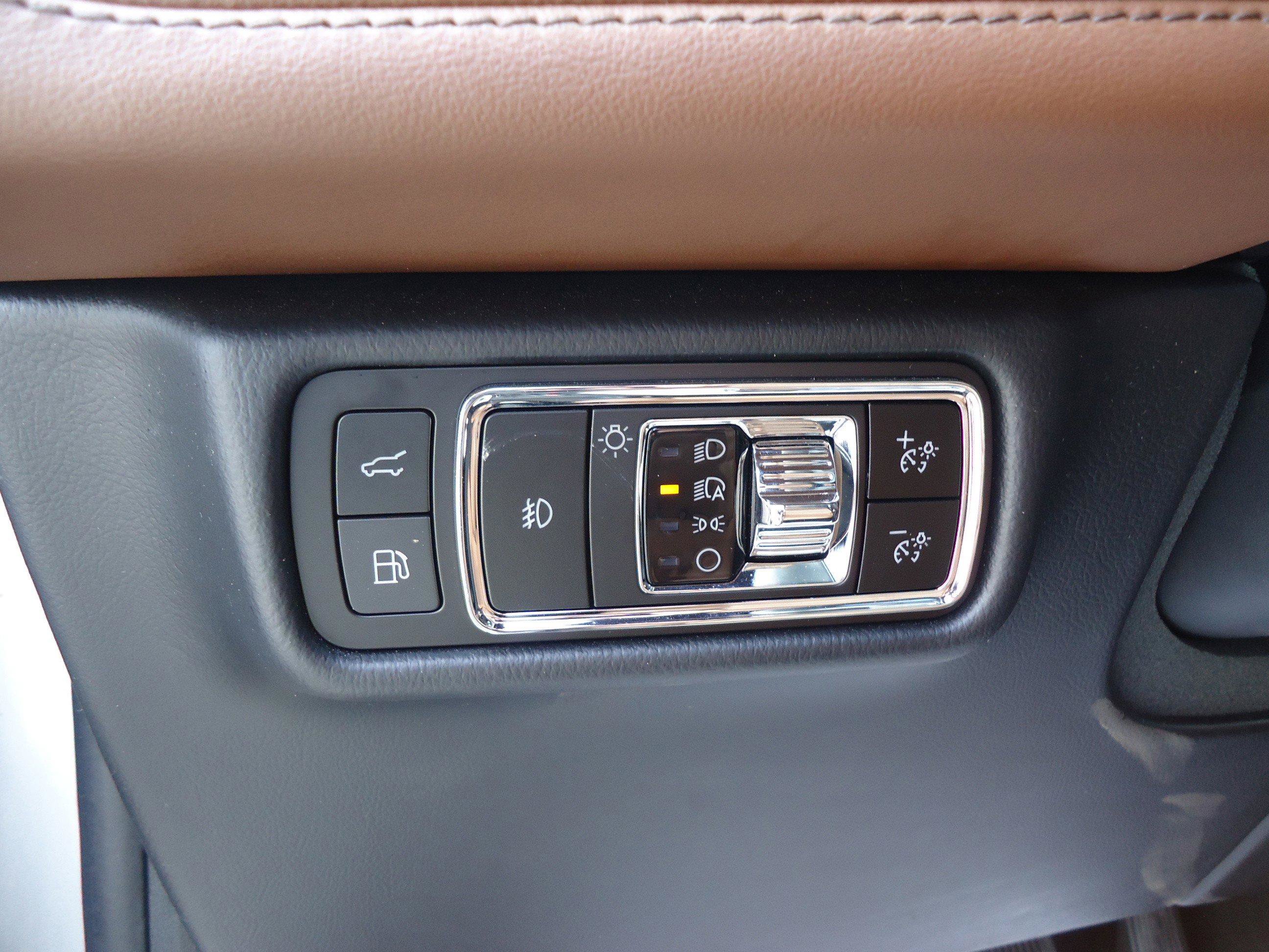 Certified 2023 Lincoln Aviator Grand Touring w/ Equipment Group 301A AWD/4WD image 14