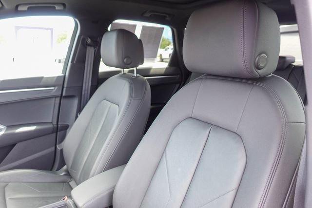 Used 2020 Audi Q3 2.0T Premium Plus w/ Premium Plus Package AWD/4WD image 23
