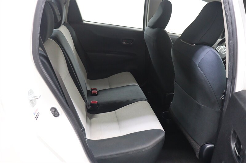 Used 2014 Toyota Yaris LE FWD image 26
