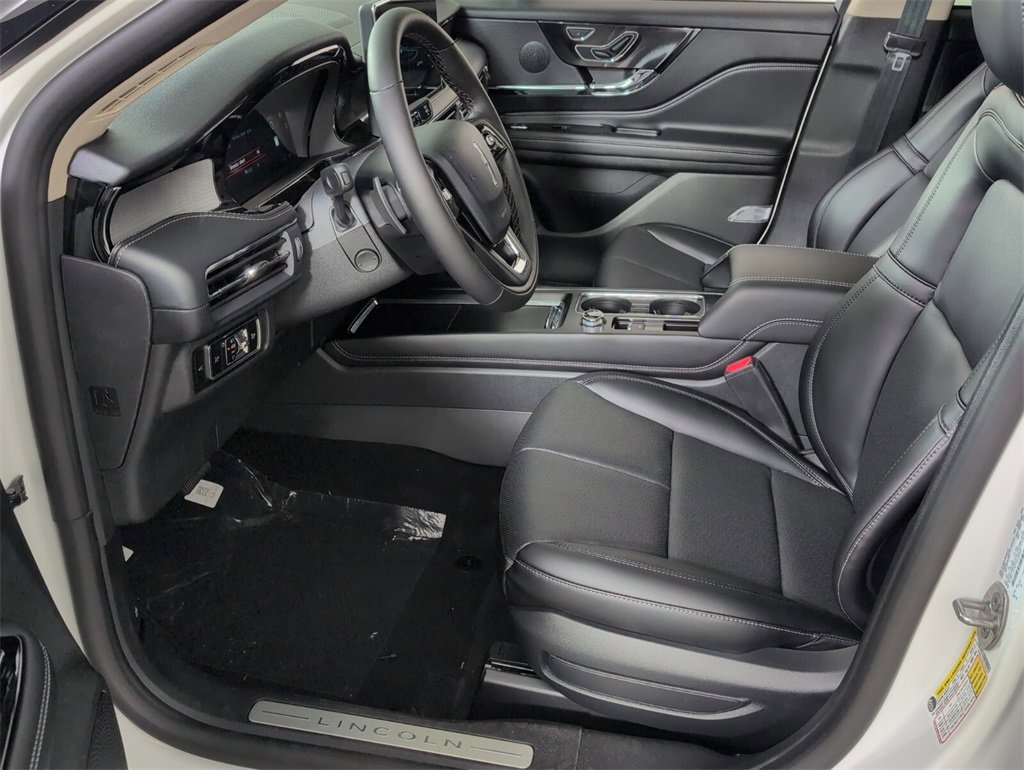 New 2026 Lincoln Corsair Premiere image 6