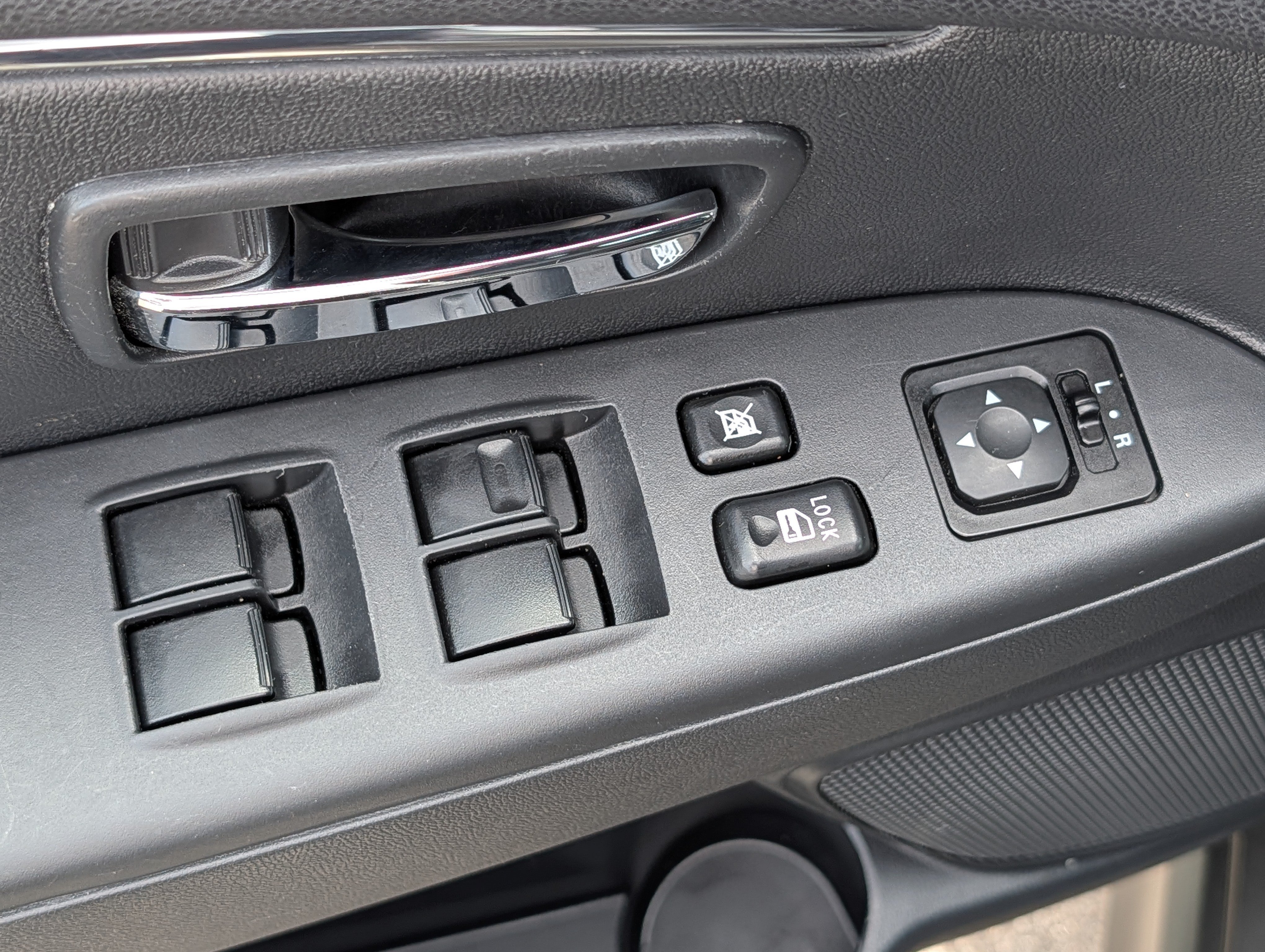 Used 2025 Mitsubishi Outlander Sport ES AWD/4WD image 19