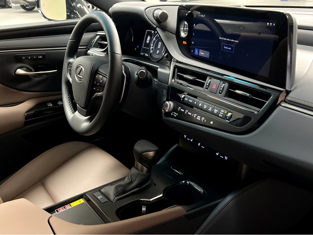 New 2025 Lexus ES 350 w/ Premium Package image 28