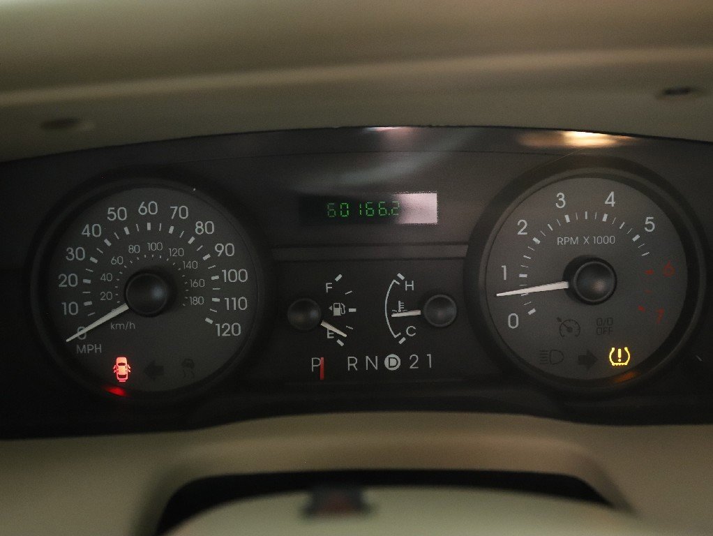 Used 2008 Mercury Grand Marquis GS image 34