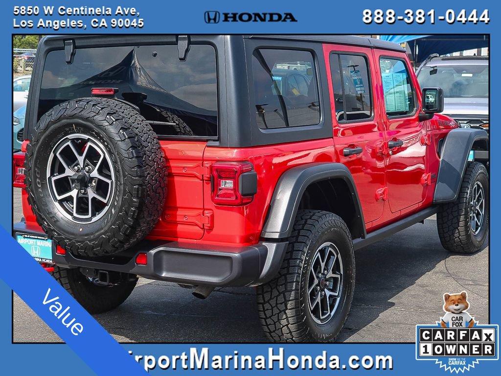 Used 2025 Jeep Wrangler Unlimited Rubicon AWD/4WD image 13