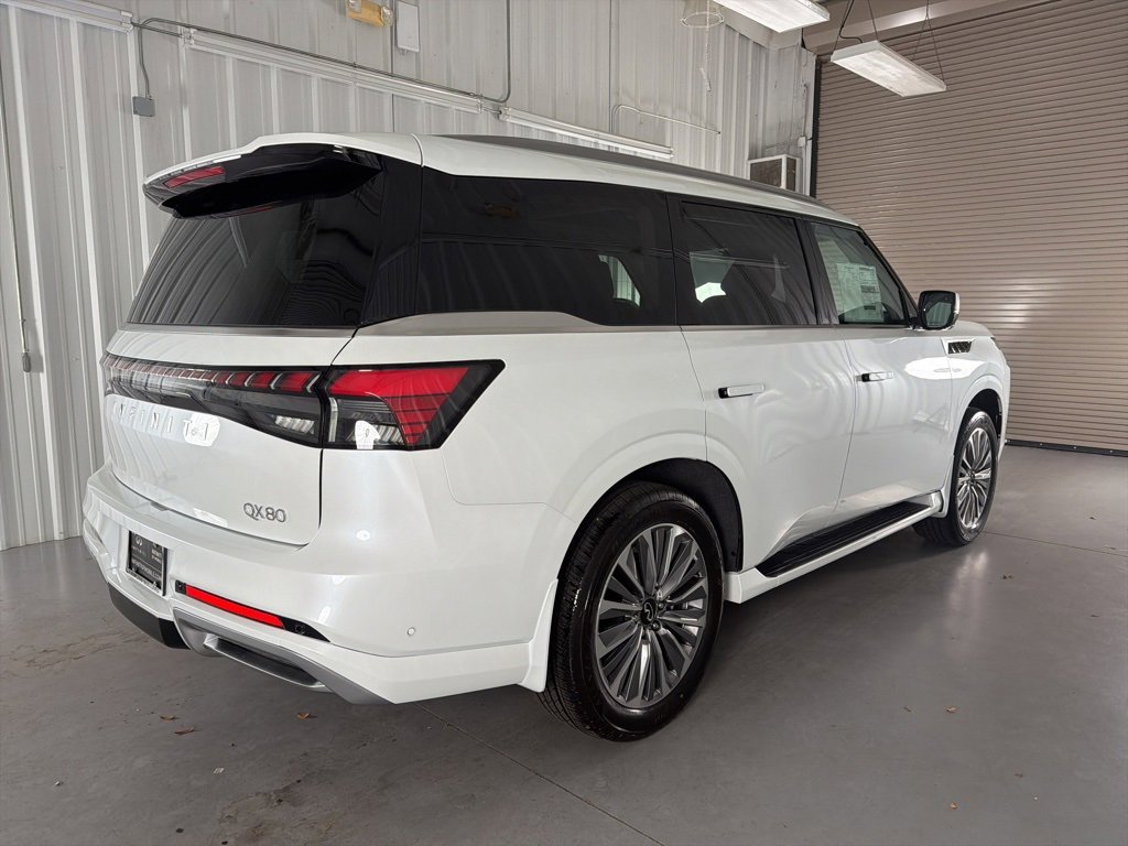 New 2026 INFINITI QX80 Luxe image 7