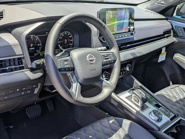 New 2026 Nissan Rogue Platinum AWD/4WD image 3
