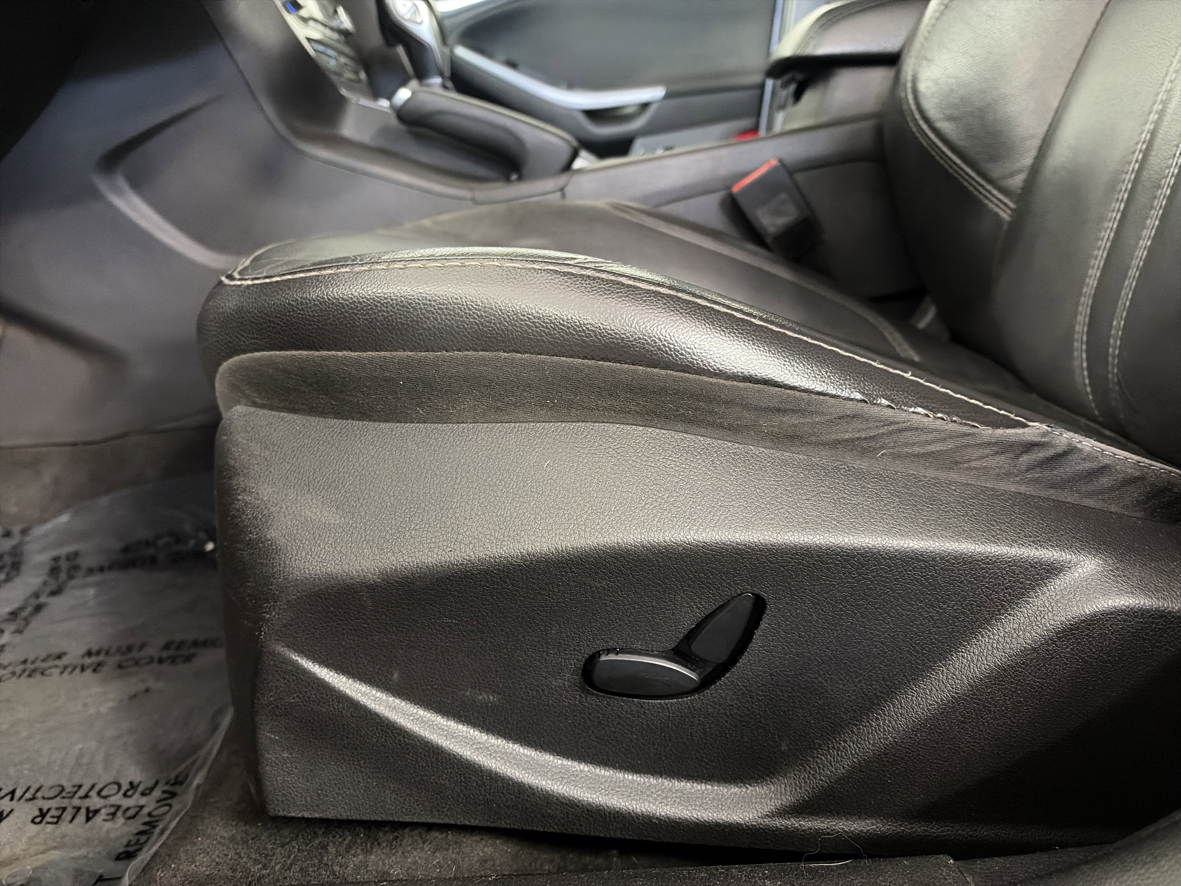 Used 2014 Ford Focus Titanium image 16