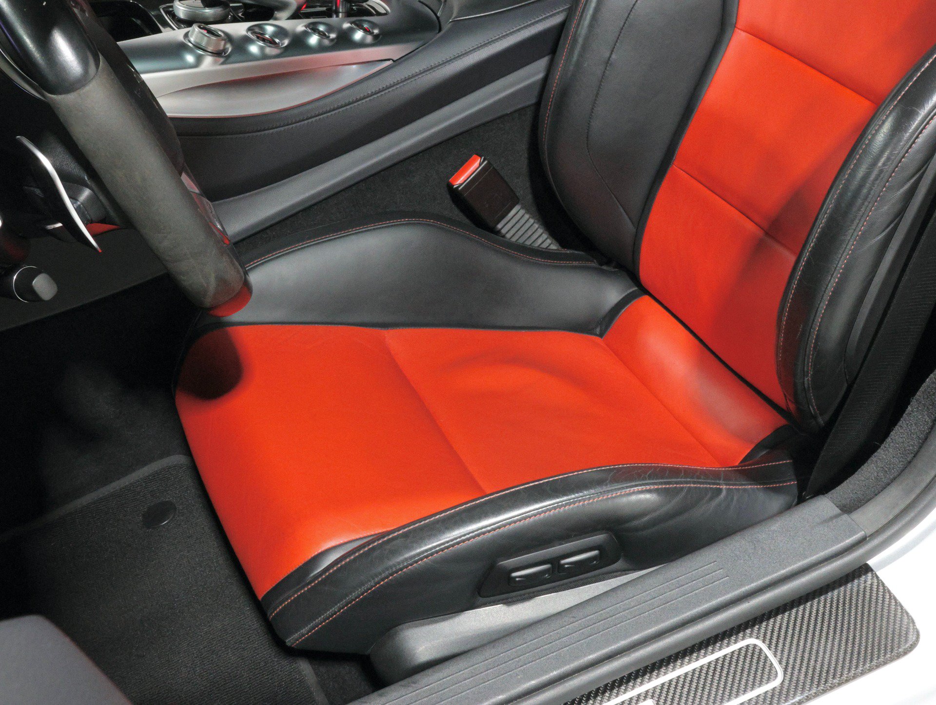 Used 2016 Mercedes-Benz AMG GT S image 75