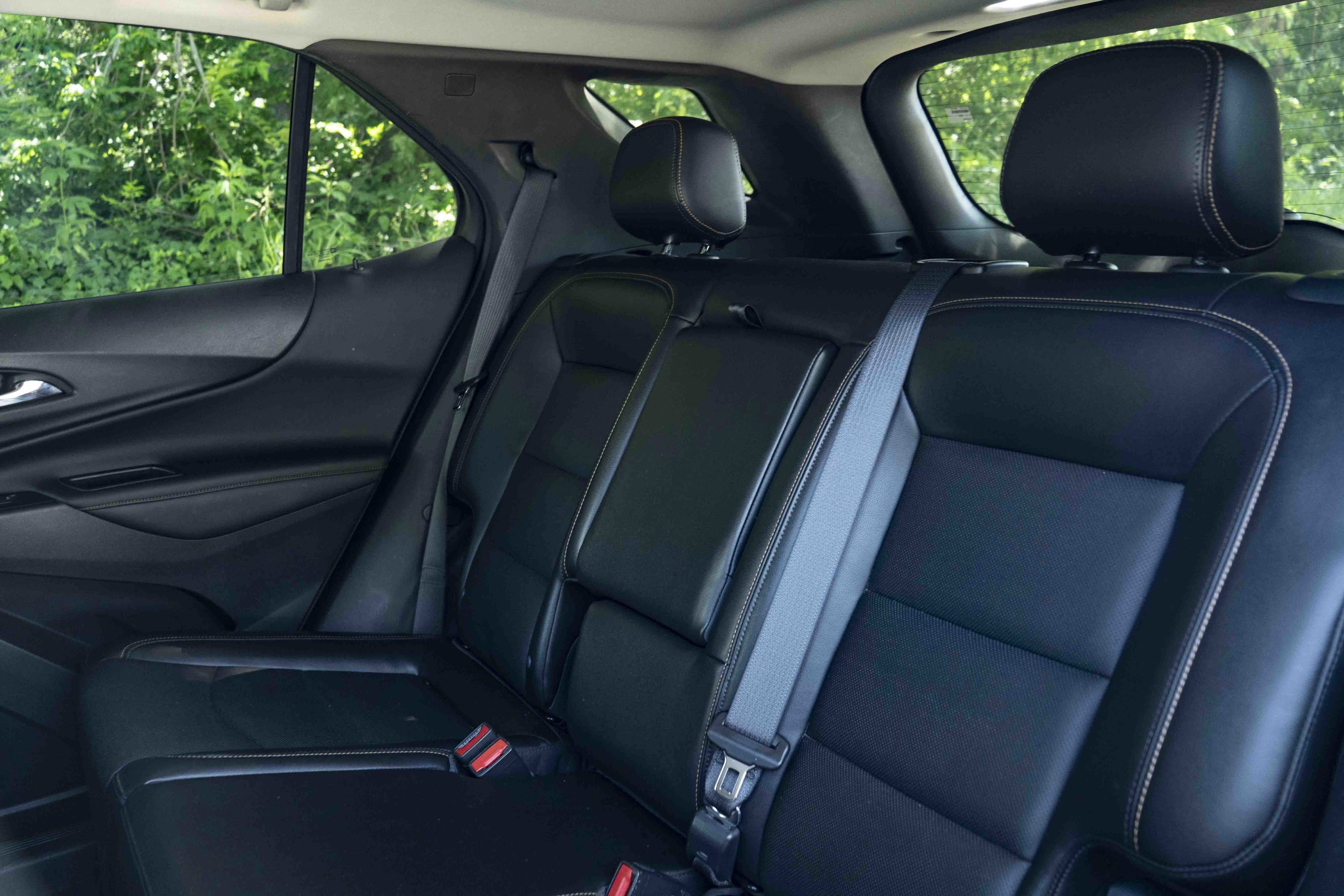 Used 2021 Chevrolet Equinox Premier FWD image 18