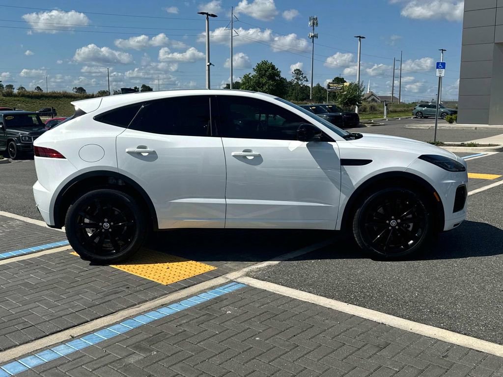 Used 2024 Jaguar E-PACE R-Dynamic SE AWD/4WD image 7