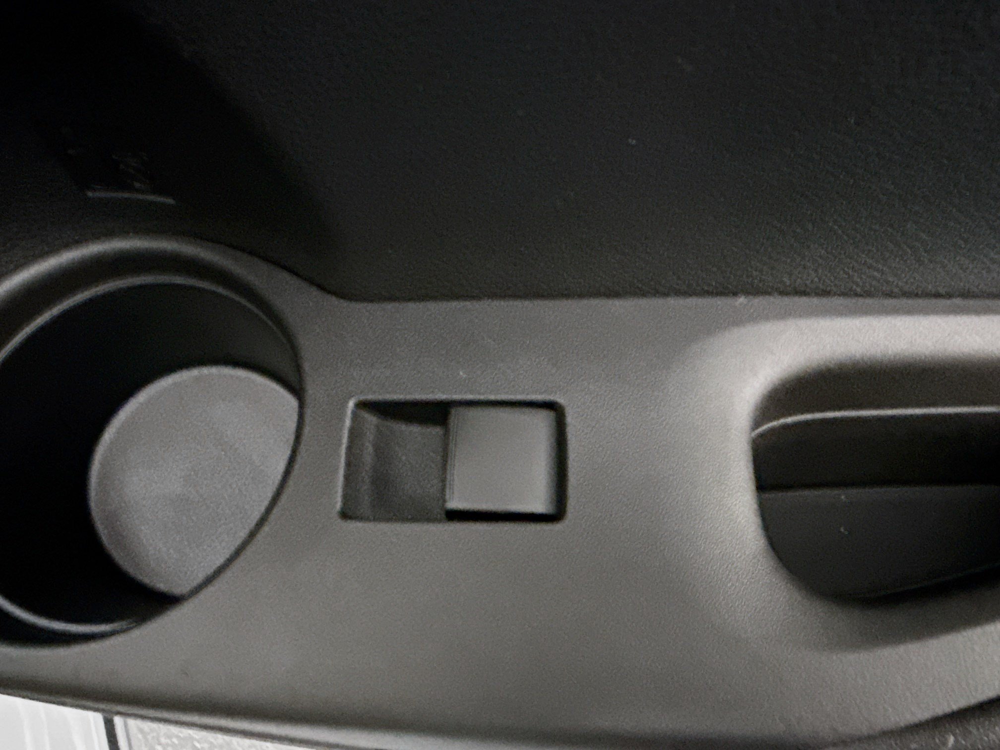 Used 2024 Toyota Corolla Cross LE FWD image 31