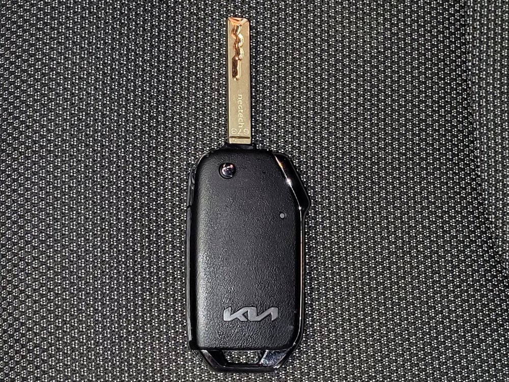 Used 2024 Kia Forte LXS w/ LXS Technology Package image 32