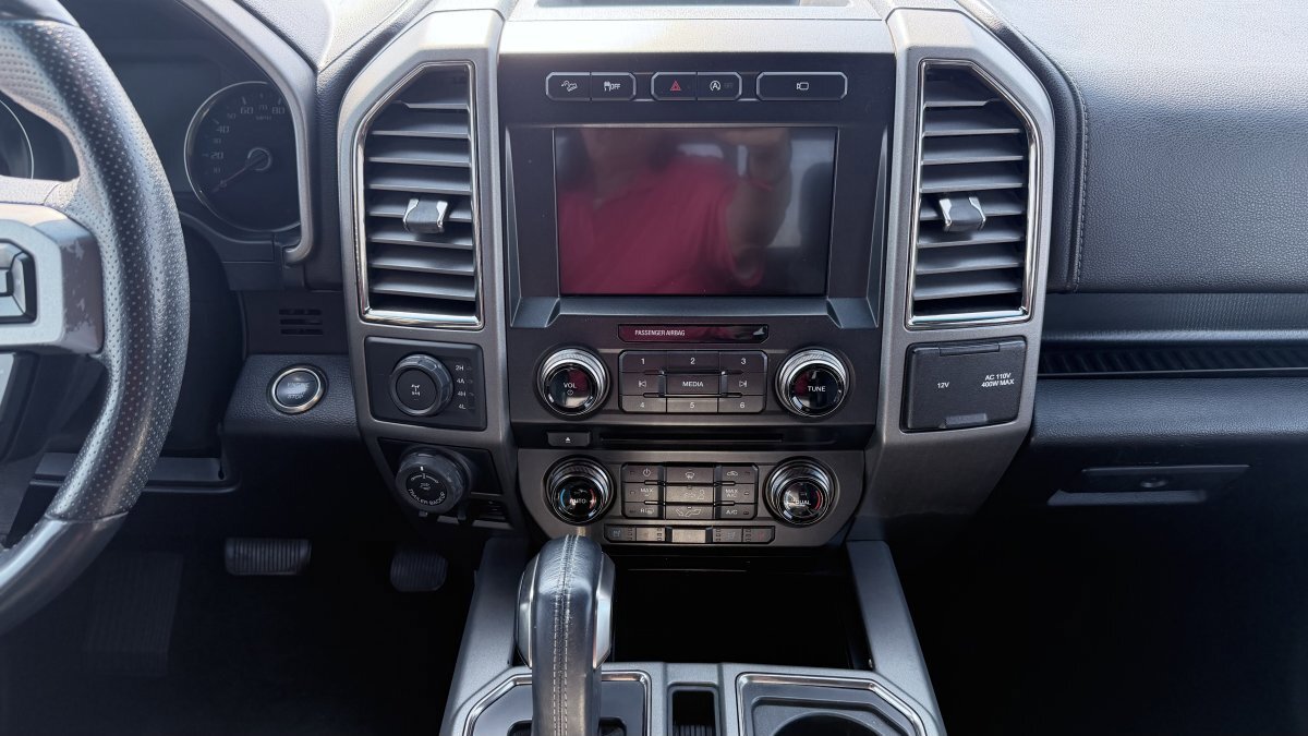 Used 2017 Ford F150 Raptor w/ Equipment Group 802A Luxury image 26