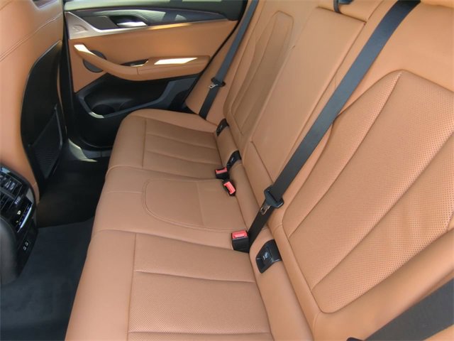 New 2025 BMW X4 xDrive30i w/ Premium Package image 17