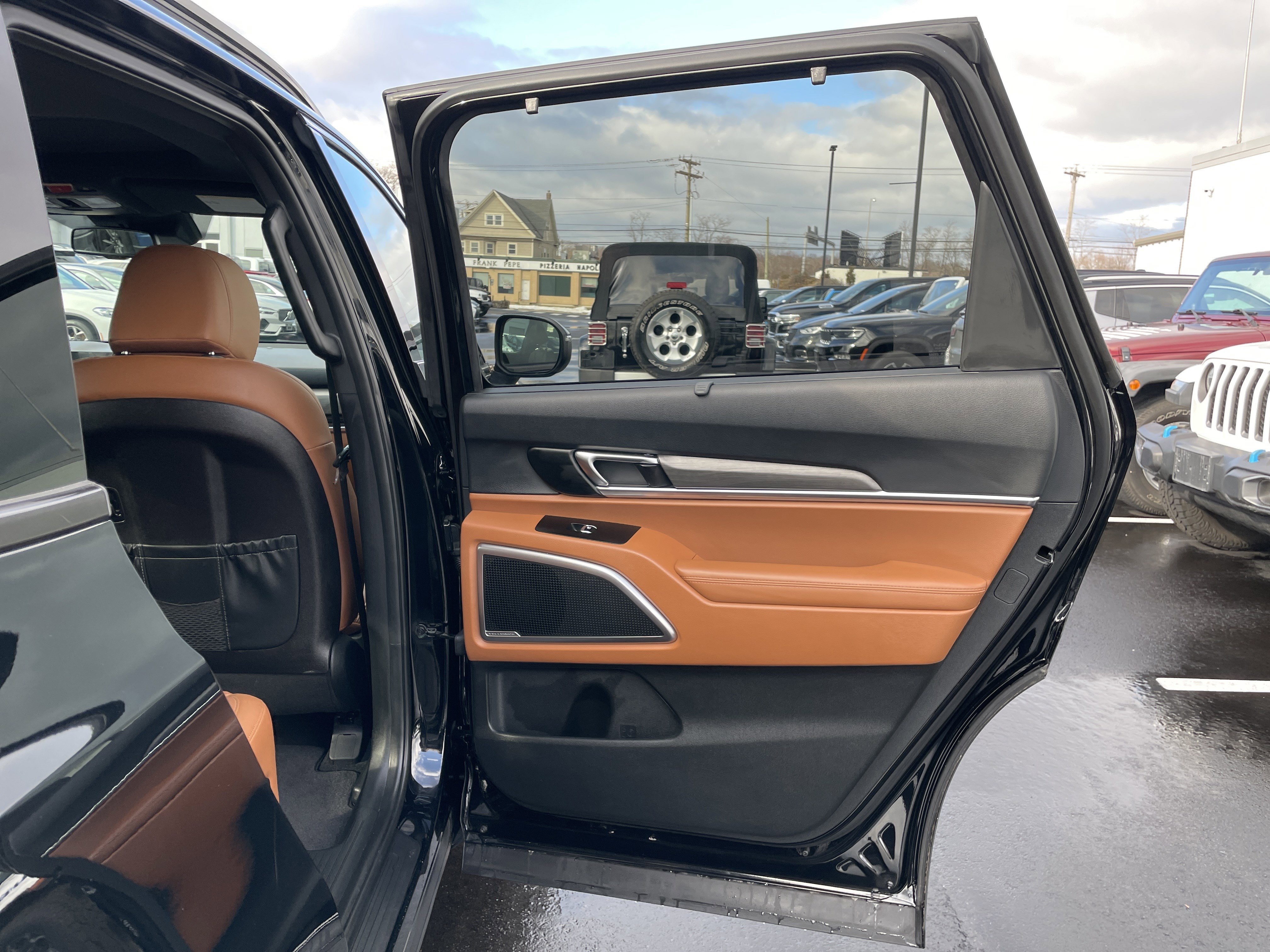 Used 2025 Kia Telluride EX X-Line image 16