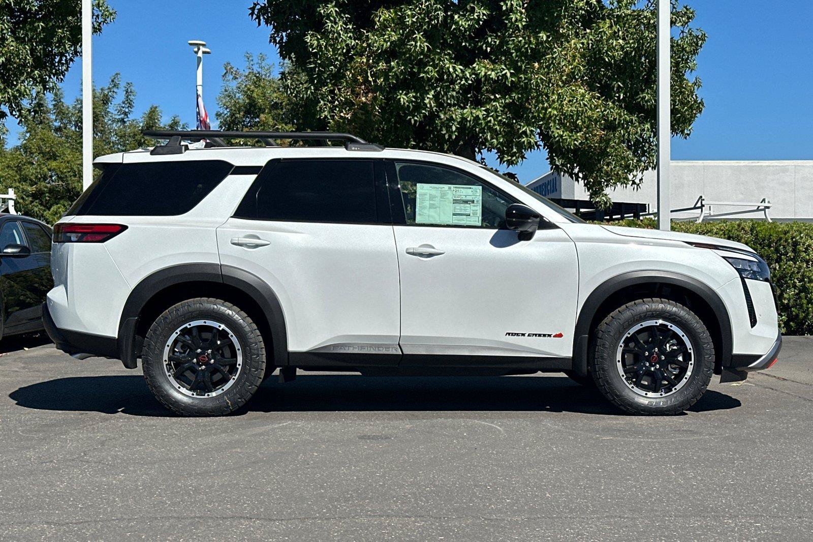 New 2026 Nissan Pathfinder Rock Creek w/ Rock Creek Premium Package AWD/4WD image 2