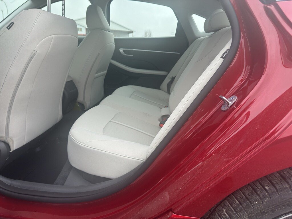 New 2026 Hyundai Sonata SEL AWD/4WD image 14