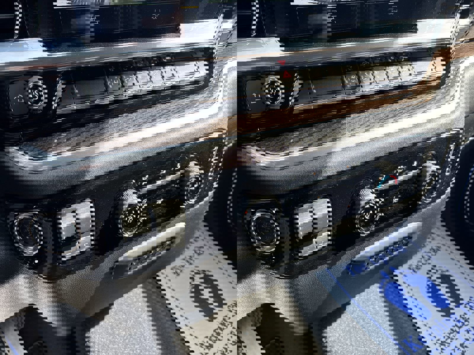 New 2026 Chevrolet Silverado 2500 LT image 21