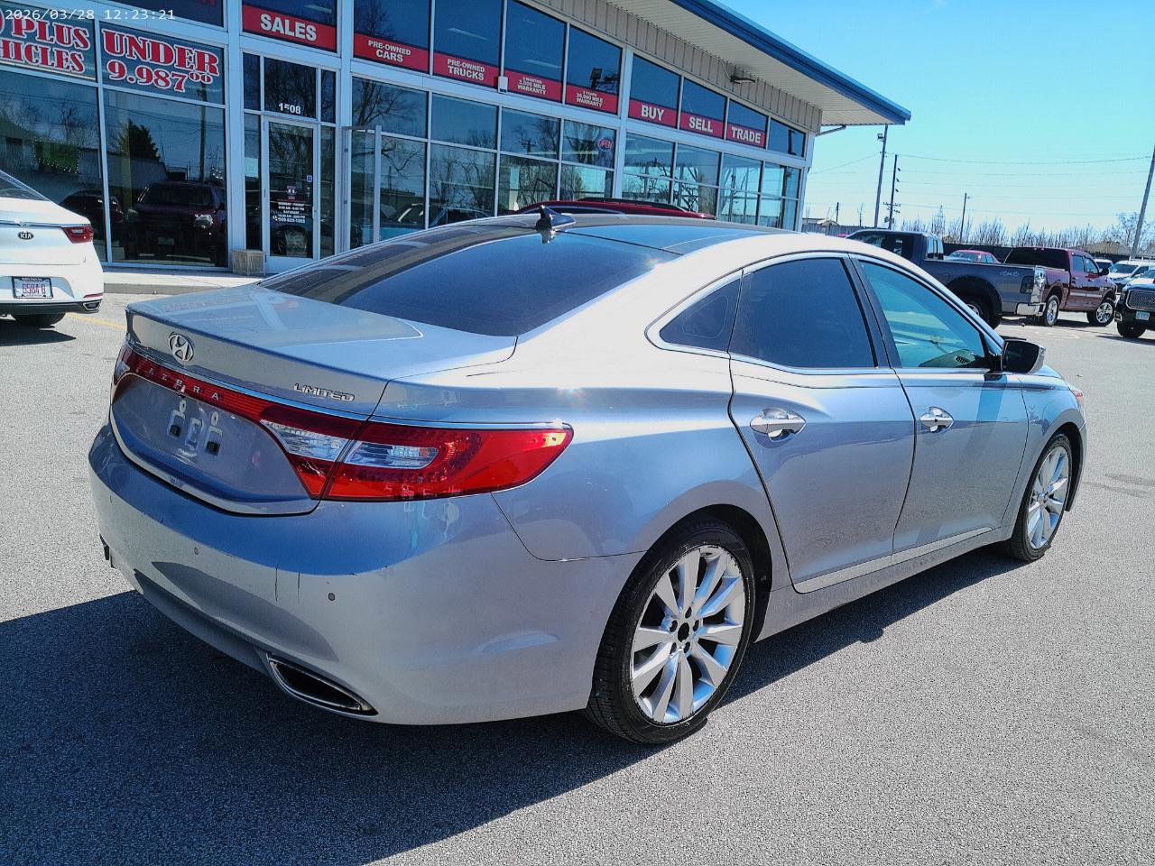 Used 2014 Hyundai Azera Limited w/ Option Group 02 image 17