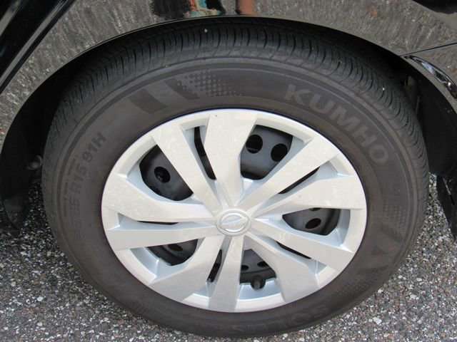 Certified 2025 Nissan Versa S w/ Trunk Package image 12