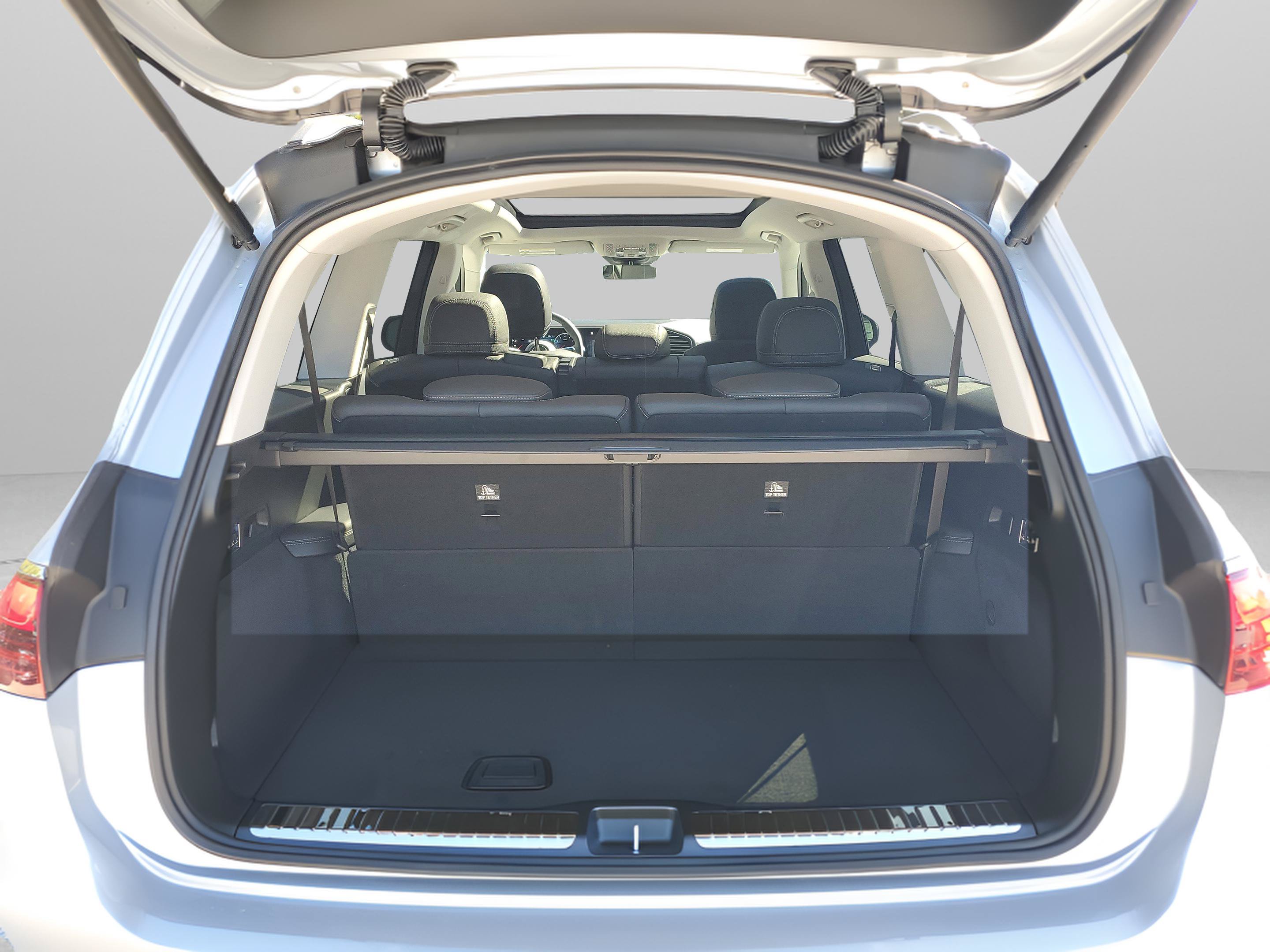 Certified 2026 Mercedes-Benz GLS 450 4MATIC image 9