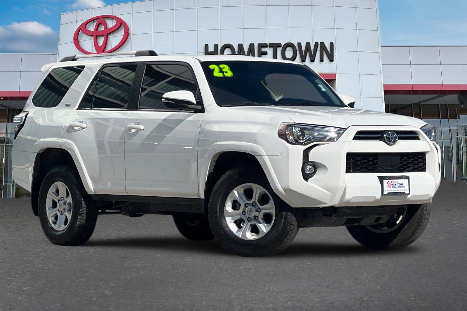Certified 2023 Toyota 4Runner SR5 Premium image 2