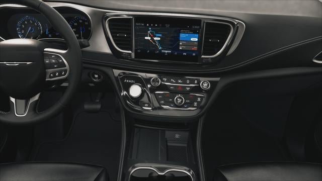 New 2027 Chrysler Pacifica Limited AWD/4WD image 19