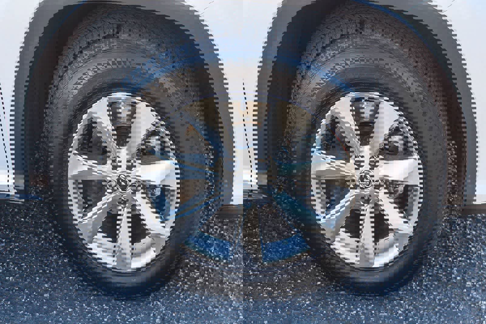 Used 2019 Lexus RX 450h AWD w/ Cold Area Package image 13