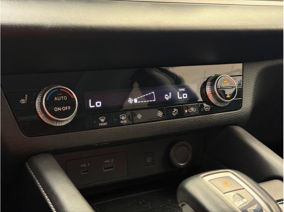 Used 2024 Mitsubishi Outlander Ralliart AWD/4WD image 14