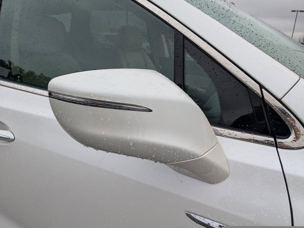 Used 2021 Buick Enclave Essence w/ Sound and Sites Package image 12