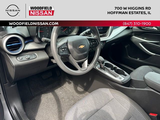 Used 2024 Chevrolet Trax LS FWD image 32