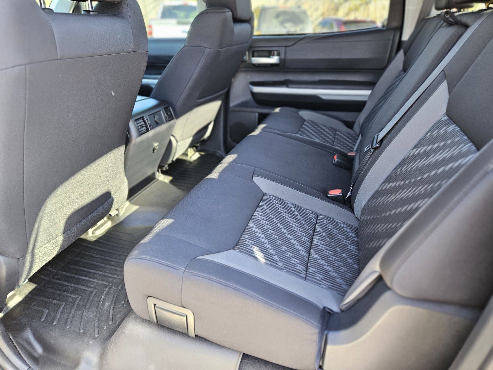 Used 2018 Toyota Tundra SR5 image 17