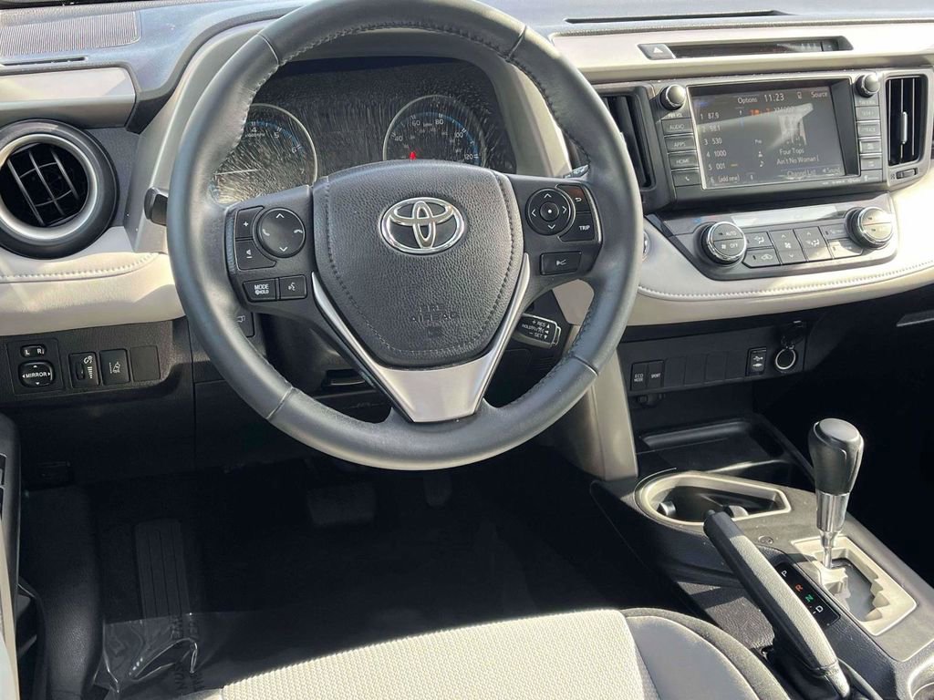 Used 2017 Toyota RAV4 XLE image 2