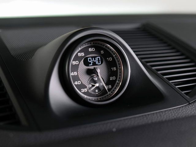 Certified 2026 Porsche Macan AWD/4WD image 24