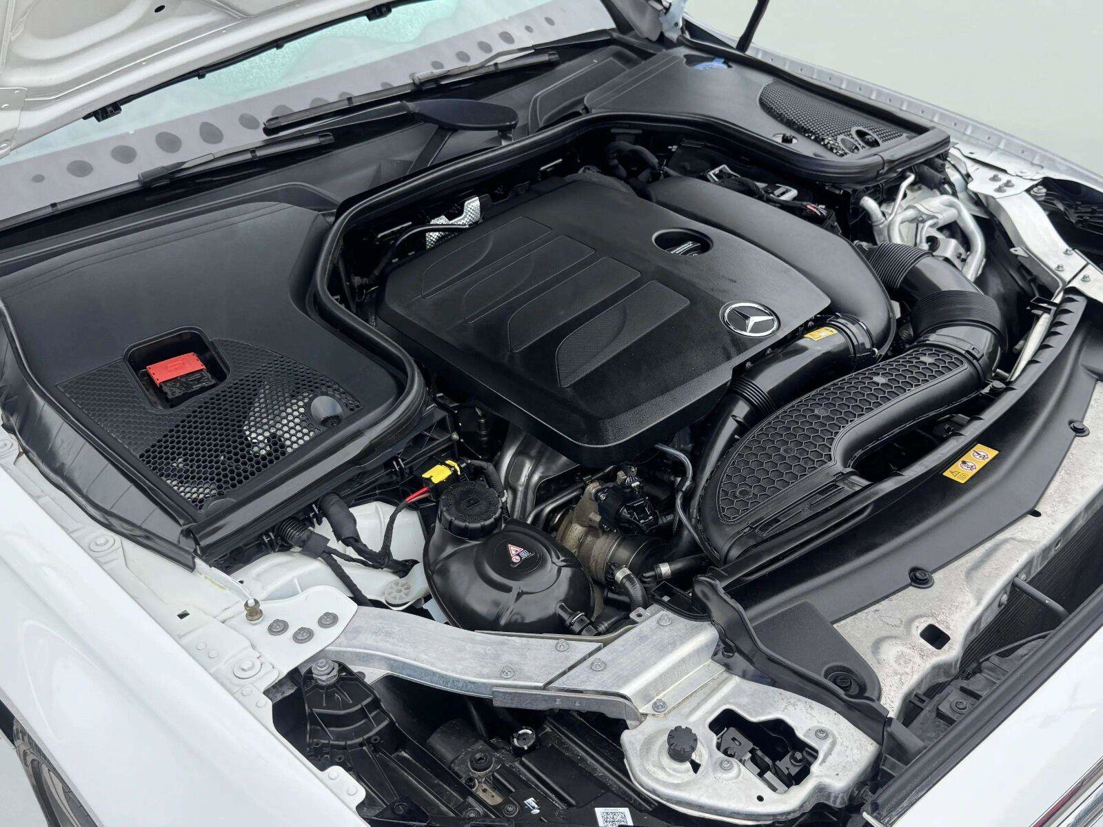 Used 2020 Mercedes-Benz E 350 4MATIC Sedan image 52