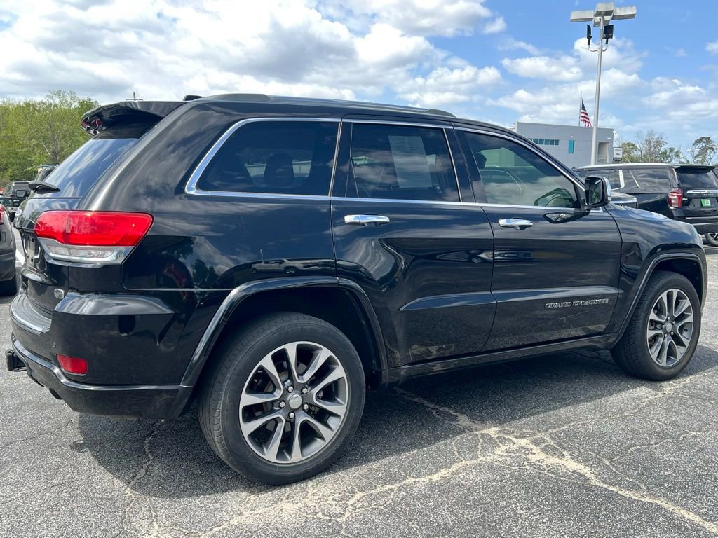Used 2018 Jeep Grand Cherokee Overland w/ Trailer Tow Group IV image 3
