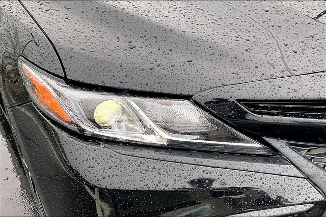 Used 2021 Toyota Camry SE FWD image 28