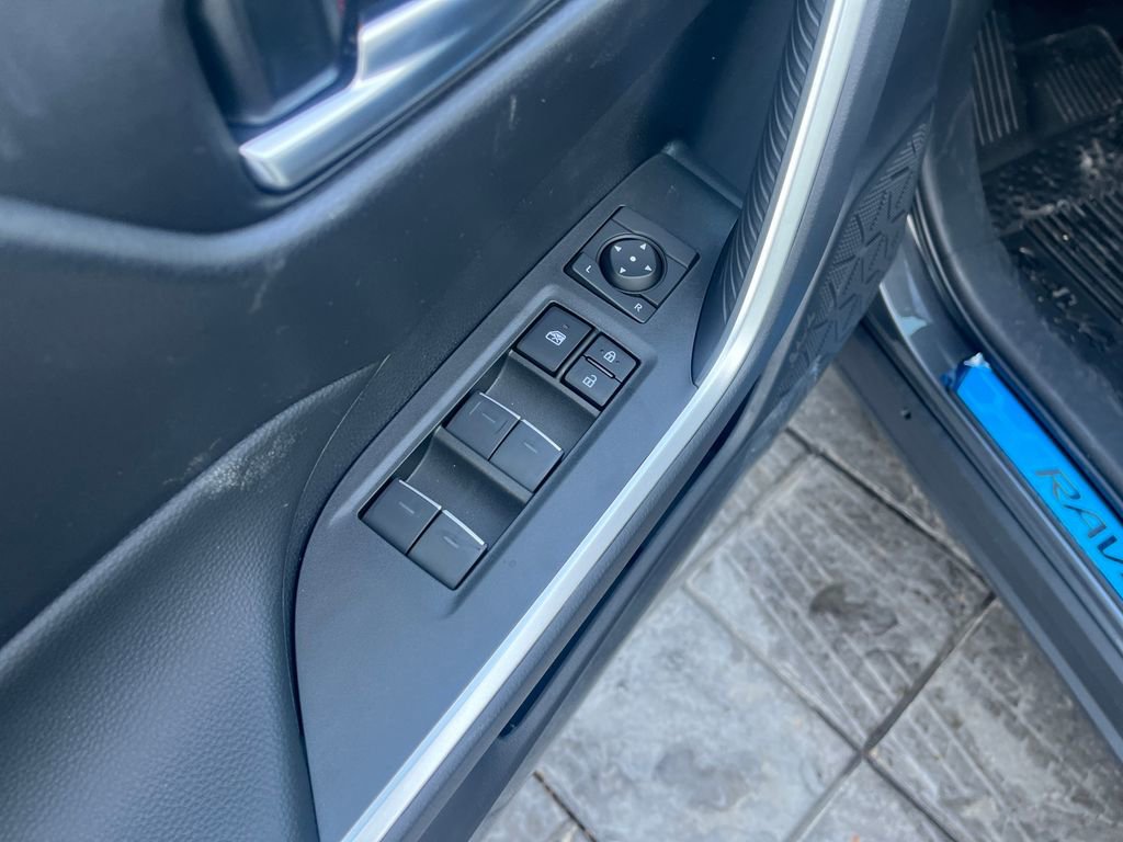 New 2025 Toyota RAV4 XLE image 12