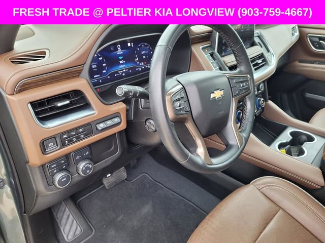 Used 2023 Chevrolet Suburban High Country image 16