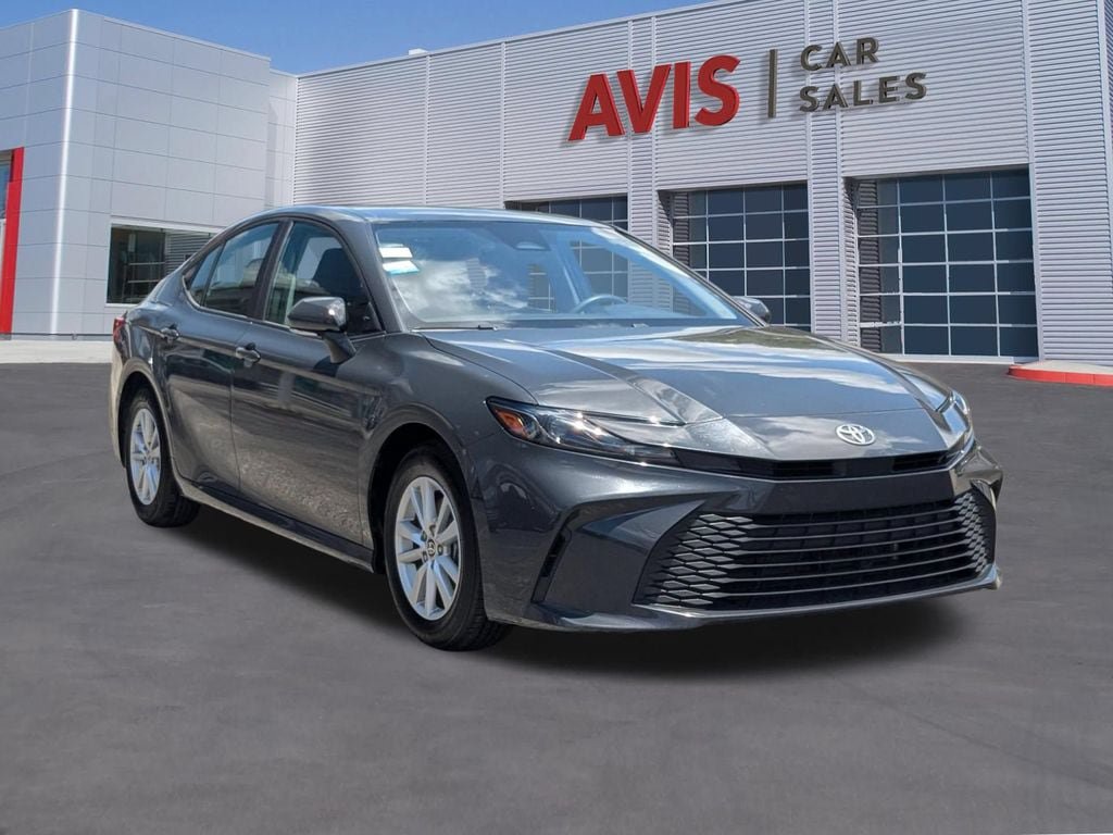 Used 2025 Toyota Camry LE FWD image 9