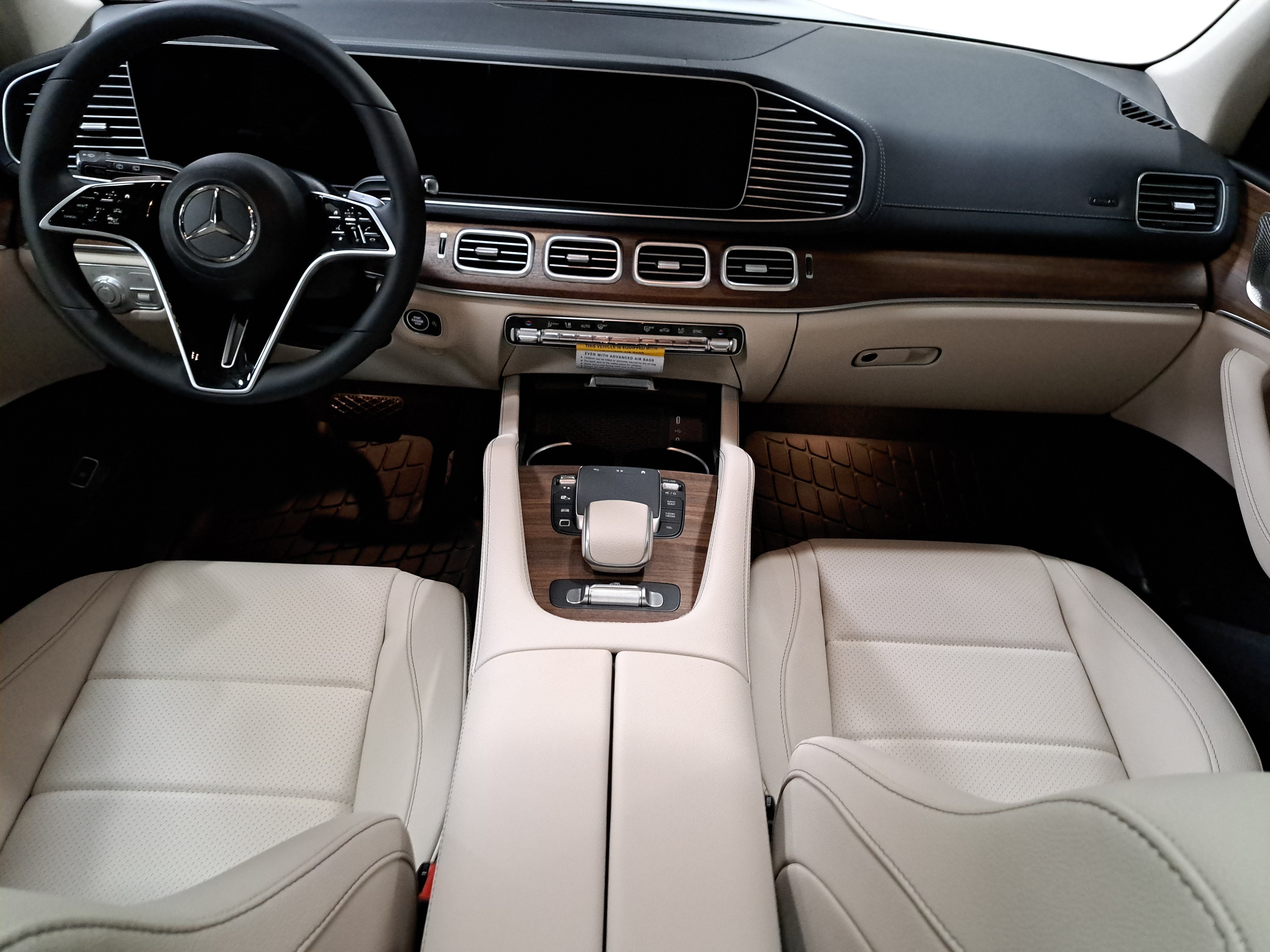 New 2026 Mercedes-Benz GLS 450 4MATIC image 9
